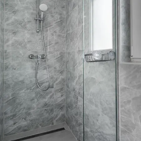 Theo Seaview Апартаменты